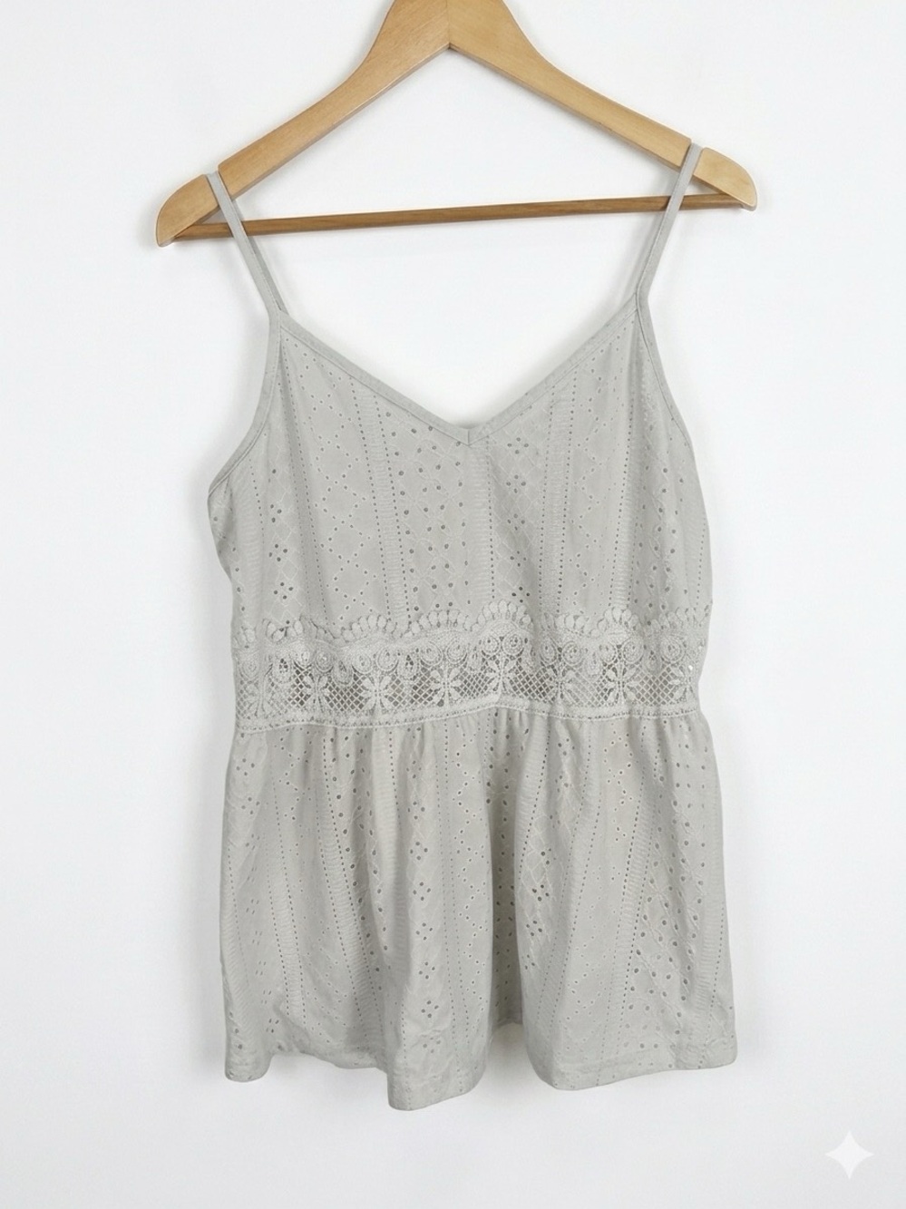 White Eyelet & Lace Cami Tank Top 1XL Peplum V-Neck